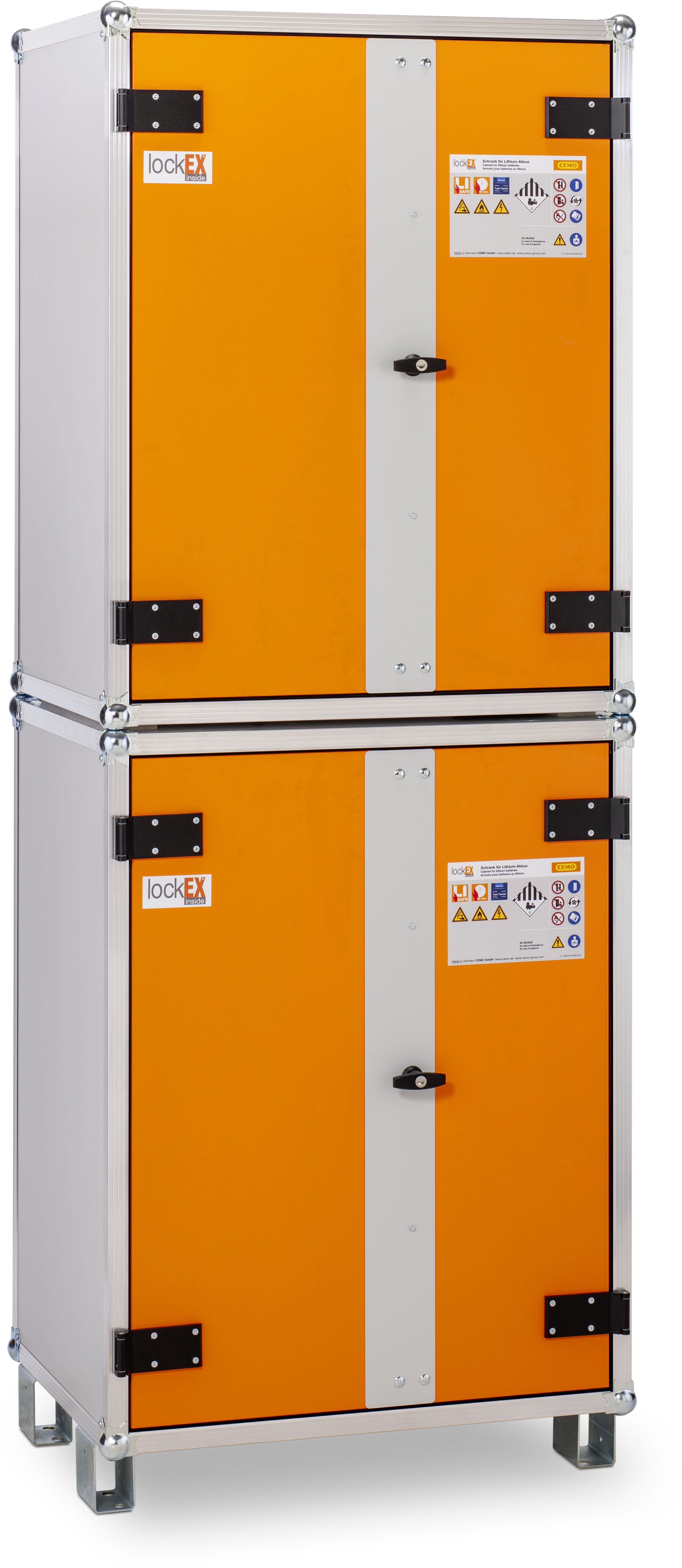 Akku-Ladeschrank 8/20 geschlossen mit Funkenschutzgitter und Füssen