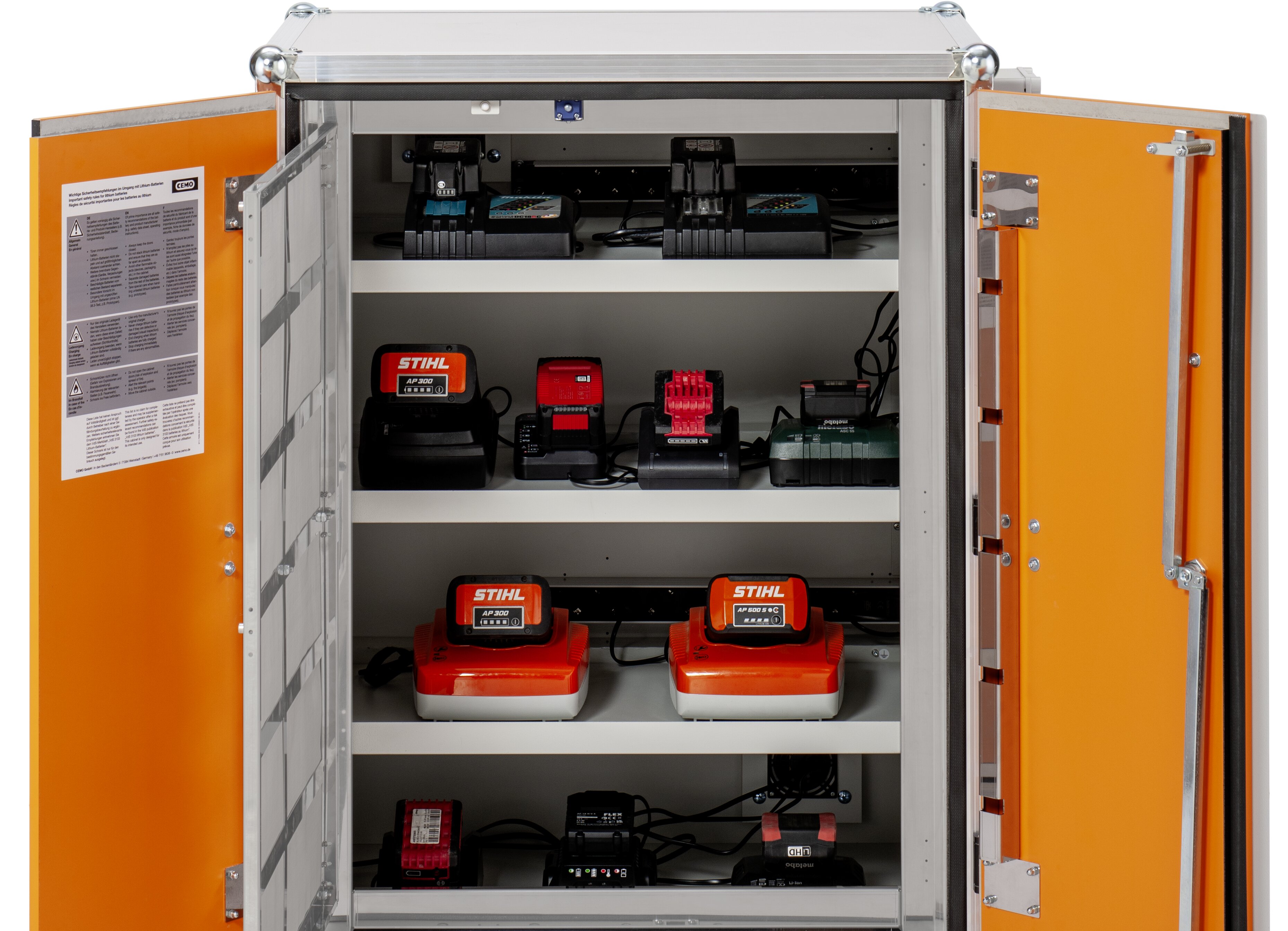 Beispiel Akku-Ladeschrank 8/20 Basic offen mit Funkenschutzgitter und Füssen Beispiel Akku-Ladeschrank 8/20 Basic offen mit Funkenschutzgitter und Füssen