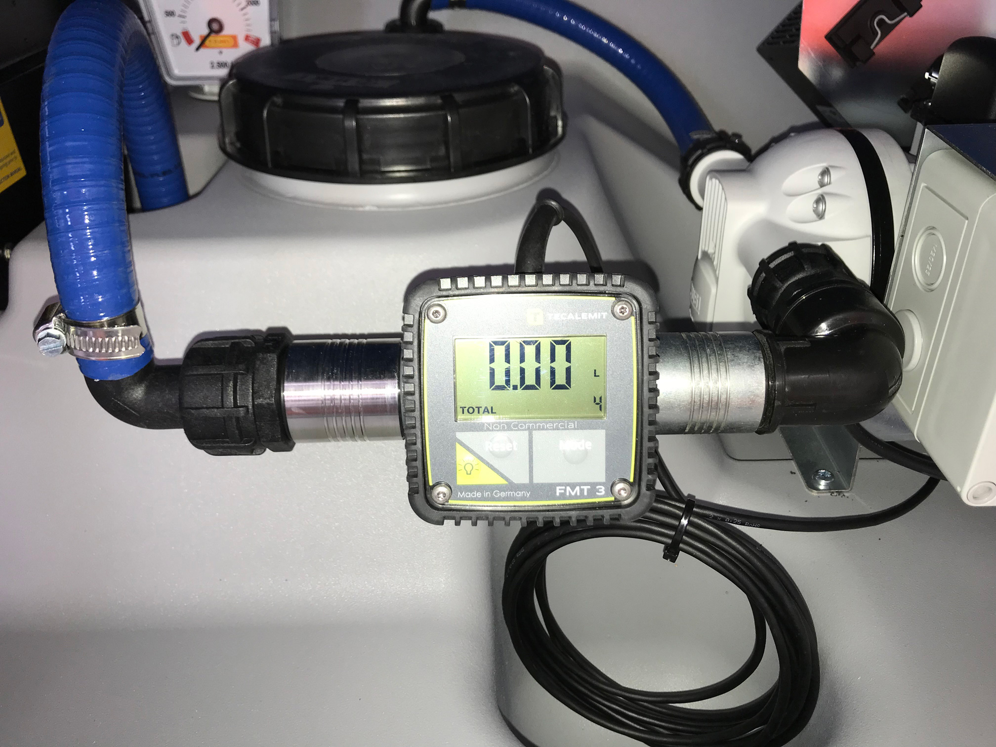 IMG_0462 AdBlue CUBE-Tank 5000 Liter Outdoor Premium »Tankautomat« mit Zähler FMT 3 mit Impulsausgang