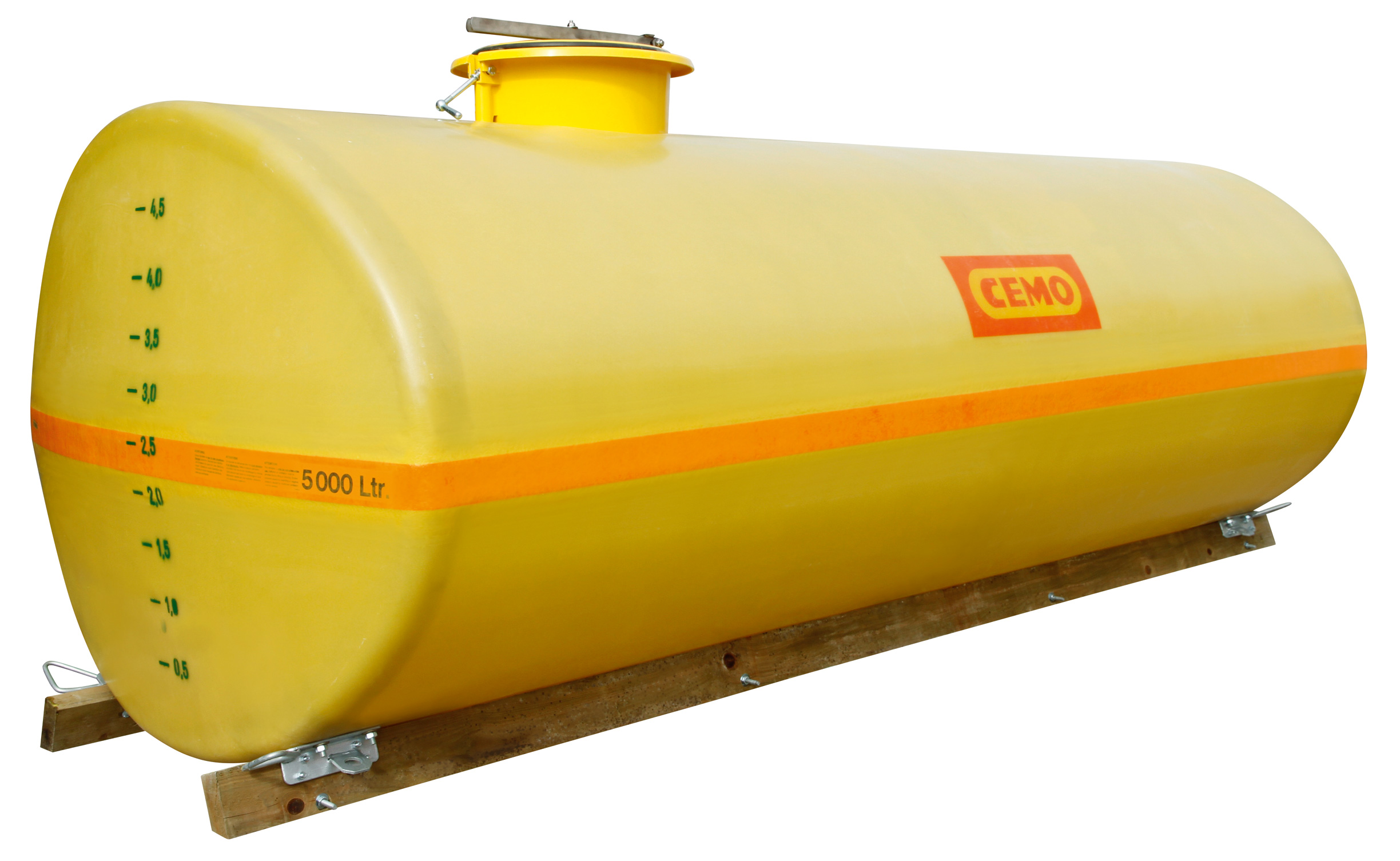 GFK-Fass-oval-mit-Kufen_5000l_1063 Beispiel GFK-Fass 5000 Liter mit Holzkufen Befüll-Dom vorne