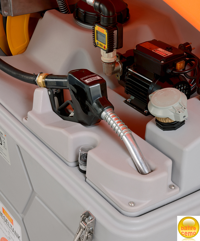 cube_dieseltank_01676 Dieseltankstelle CUBE geordnete Ablage