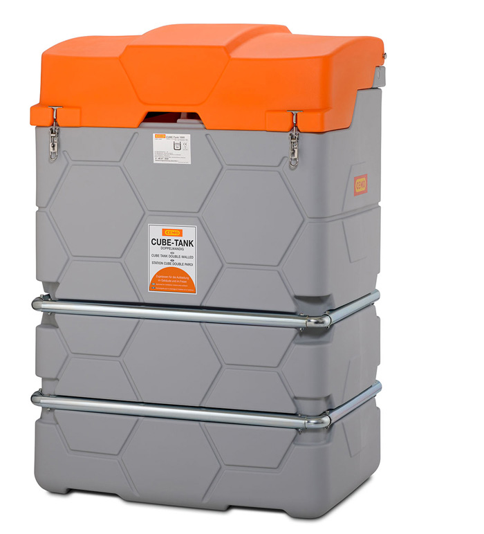cube_schmierstoff-tank_zu CUBE-Tank als Schmierstoff-Tankanlage für Outdoor mit Deckel geschlossen